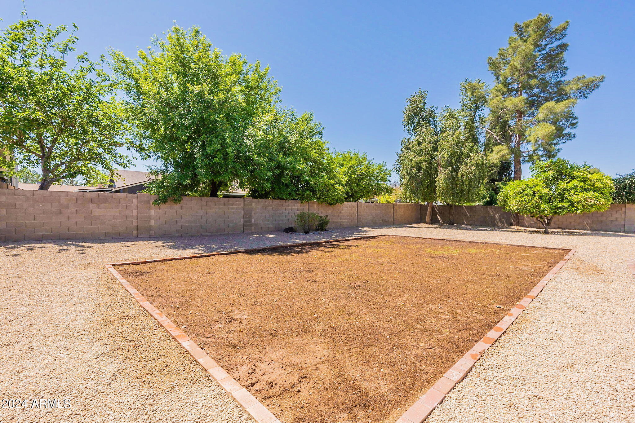 3815 West Phelps Road Phoenix, AZ 85053 - Photo 46 of 53 51-web-or-mls-Phelps-51