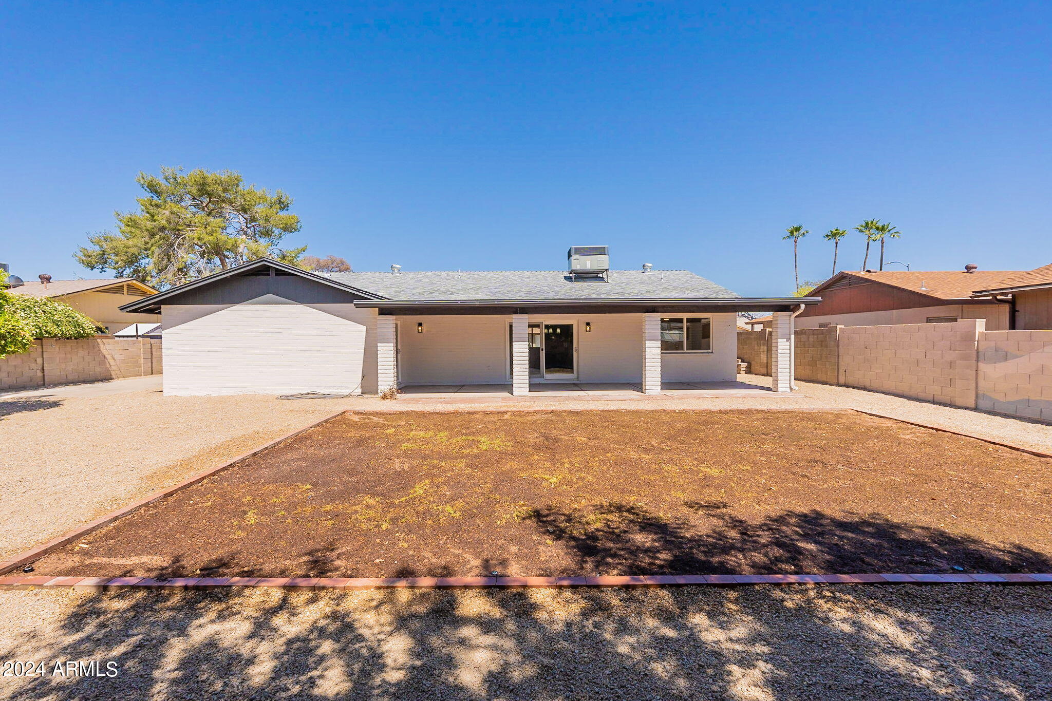 3815 West Phelps Road Phoenix, AZ 85053 - Photo 48 of 53 53-web-or-mls-Phelps-53