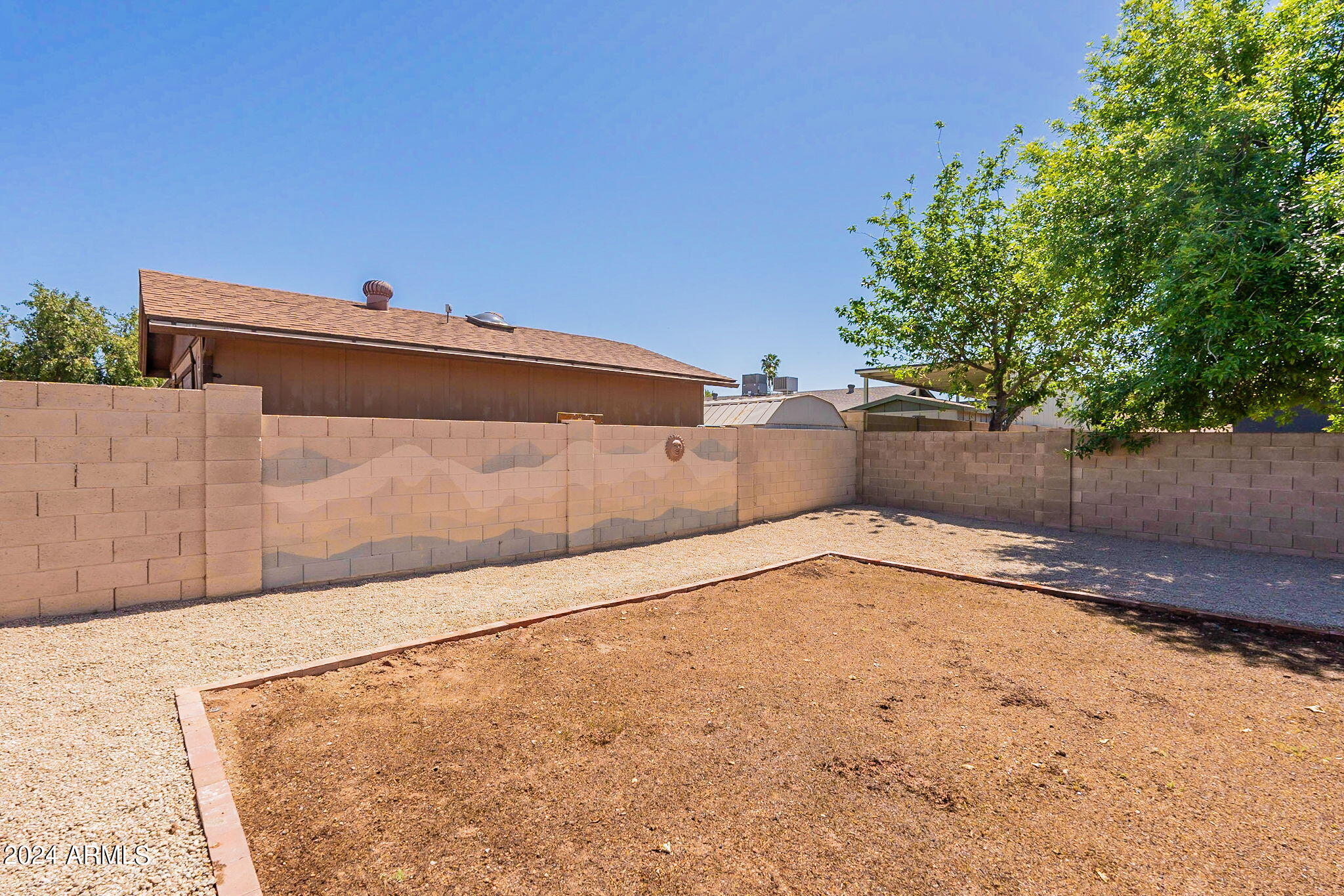 3815 West Phelps Road Phoenix, AZ 85053 - Photo 53 of 53 58-web-or-mls-Phelps-58