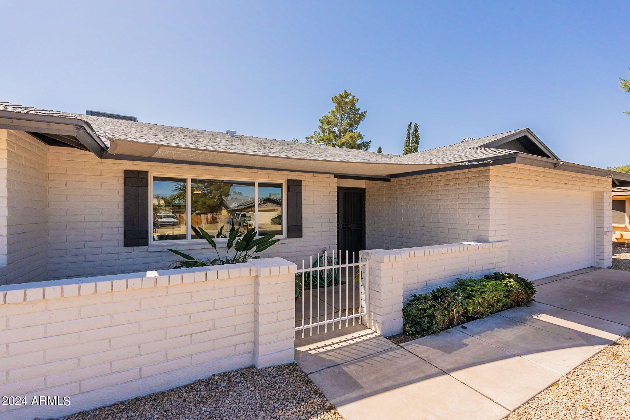 3815 West Phelps Road Phoenix, AZ 85053 - Photo 6 of 53 7-web-or-mls-Phelps-7