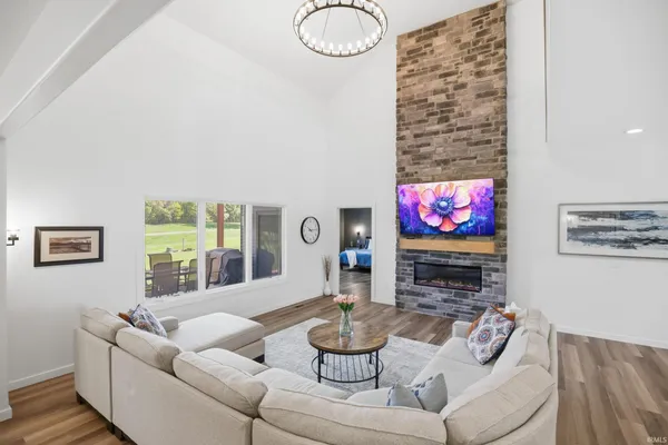 $599,900 | 1908 Golfview Drive, Auburn, IN 46706