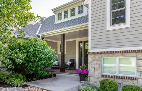 $1,950,000 | 8900 Mohawk Lane, Leawood, KS 66206
