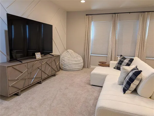 $742,500 | 10915 Charmwood Drive, Riverview, FL 33569