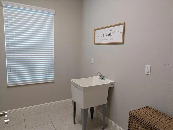 $742,500 | 10915 Charmwood Drive, Riverview, FL 33569