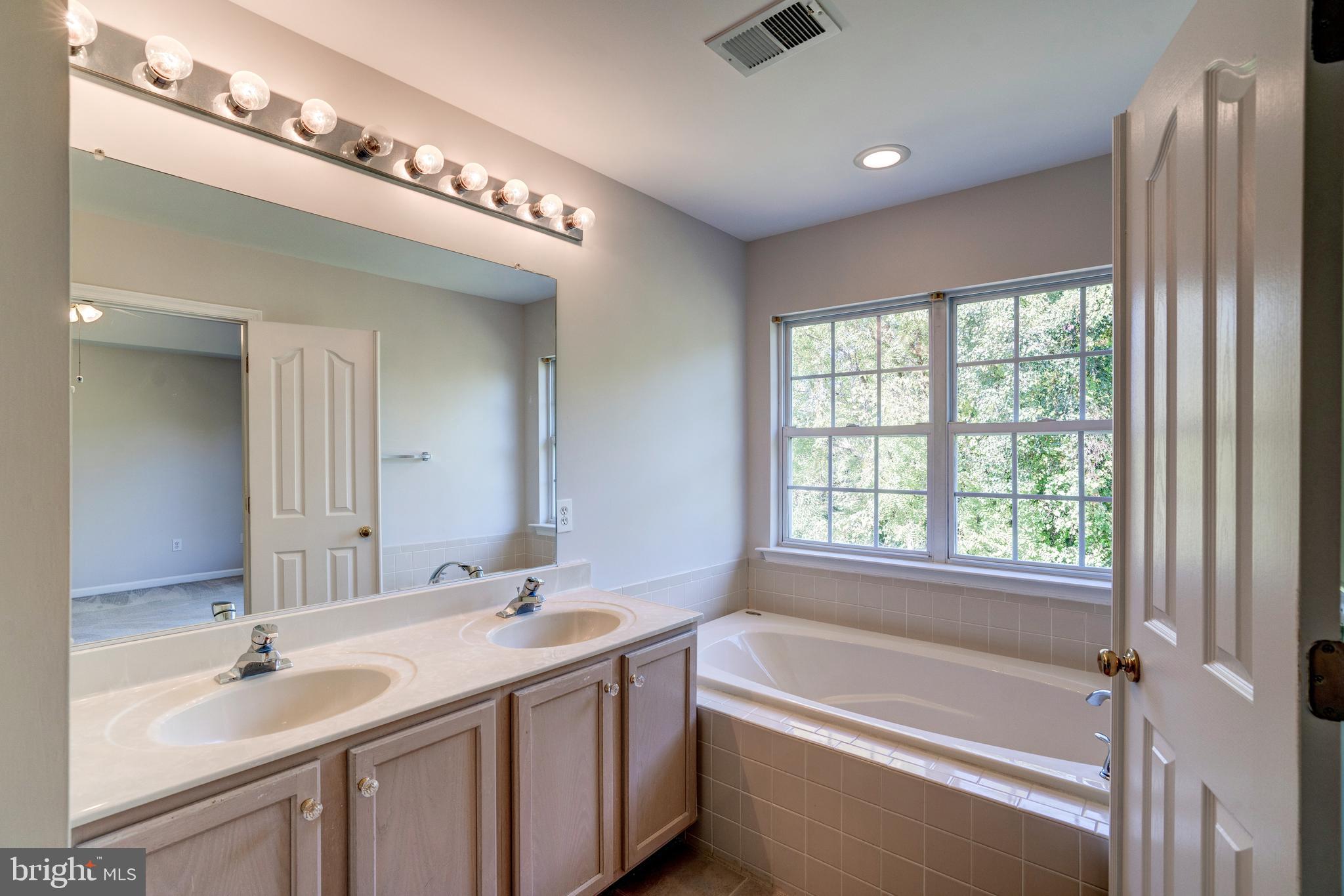 1926 Carters Grove Drive Silver Spring, MD 20904 - Photo 25 of 41