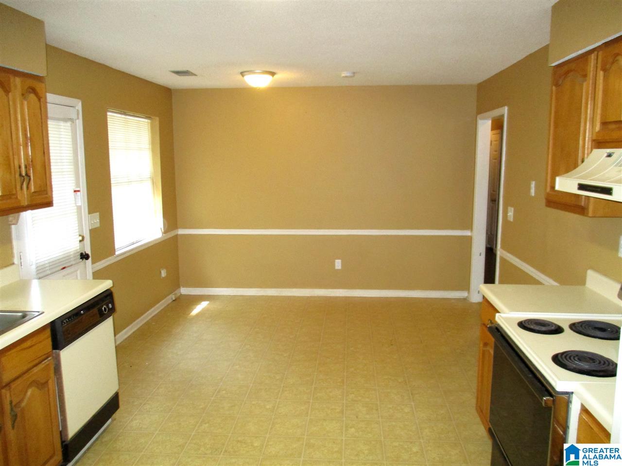 413 Laird Avenue Bessemer, AL 35023 - Photo 5 of 9