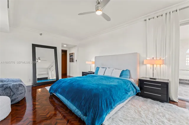 a view of a livingroom with furniture and a workspace