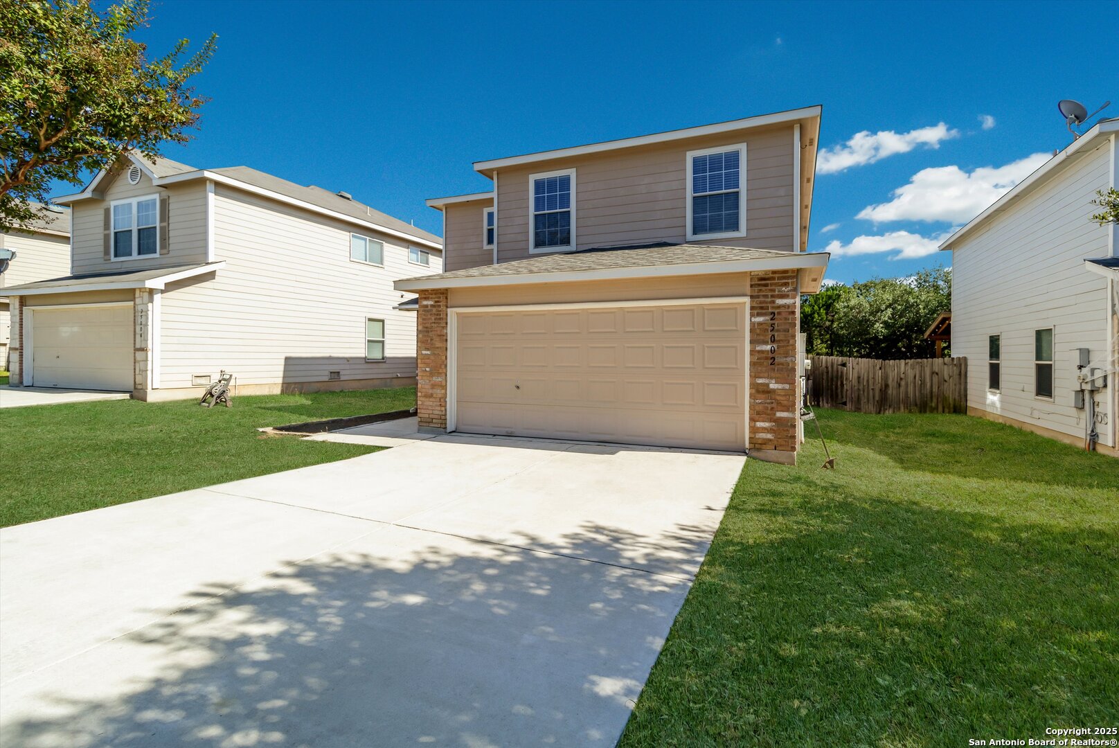 25002 Orchard Acres San Antonio, TX 78261 - Photo 4 of 29 a front view of house with yard