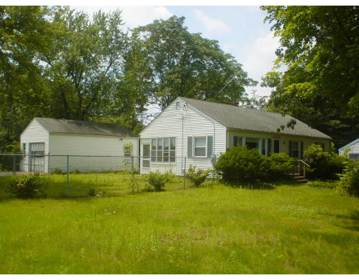 515 Sunrise Terrace Springfield, MA 01119 - Photo 2 of 2 Gallery Image 2