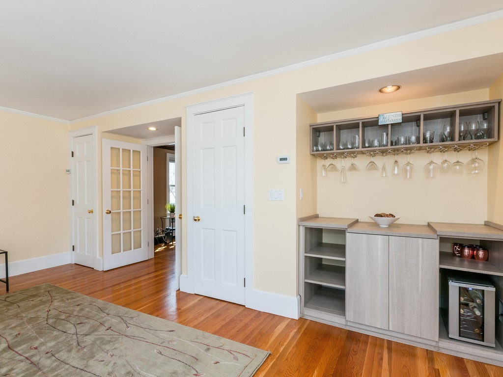 20 Intervale Road Brookline, MA 02467 - Photo 15 of 29