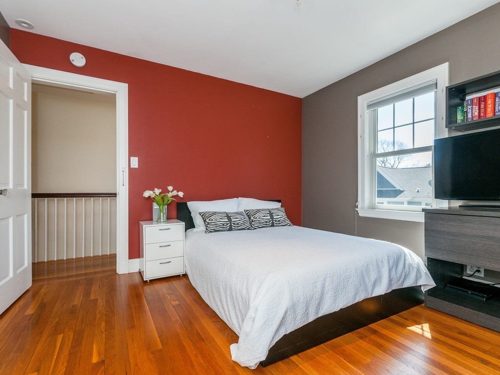 20 Intervale Road Brookline, MA 02467 - Photo 18 of 29