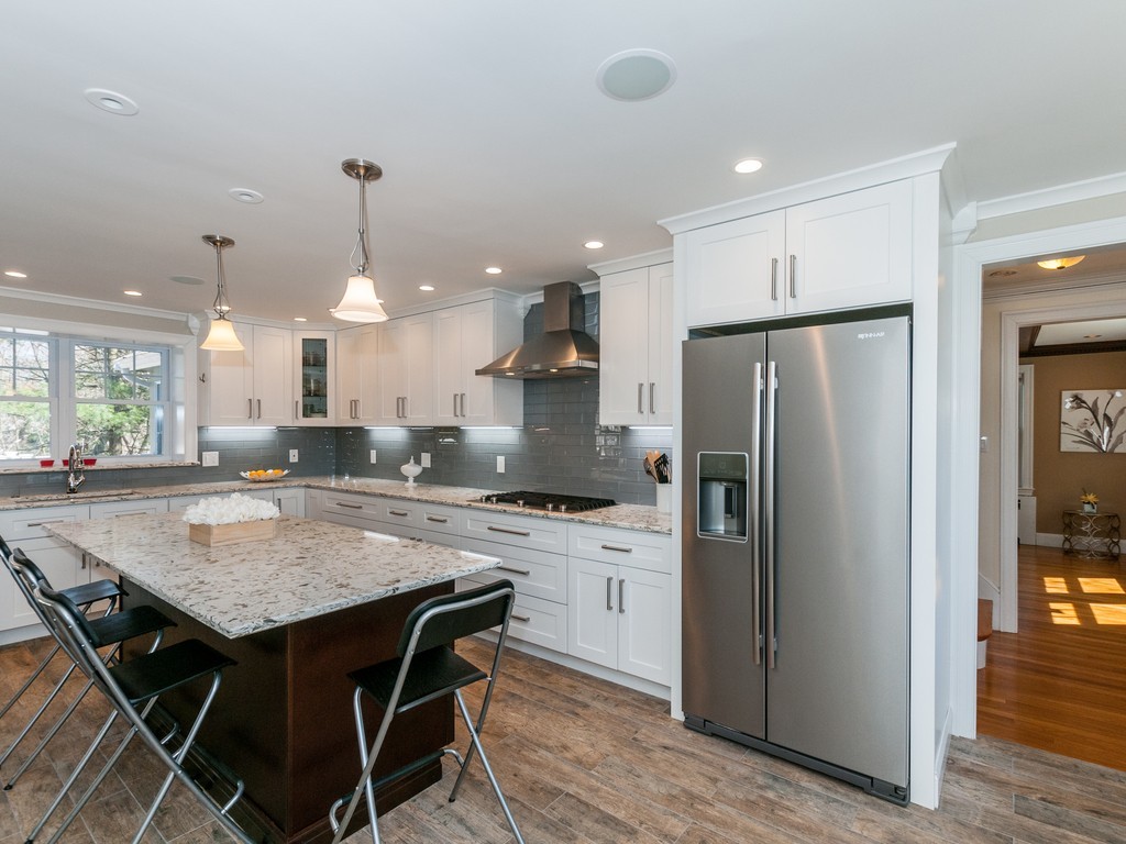 20 Intervale Road Brookline, MA 02467 - Photo 6 of 29