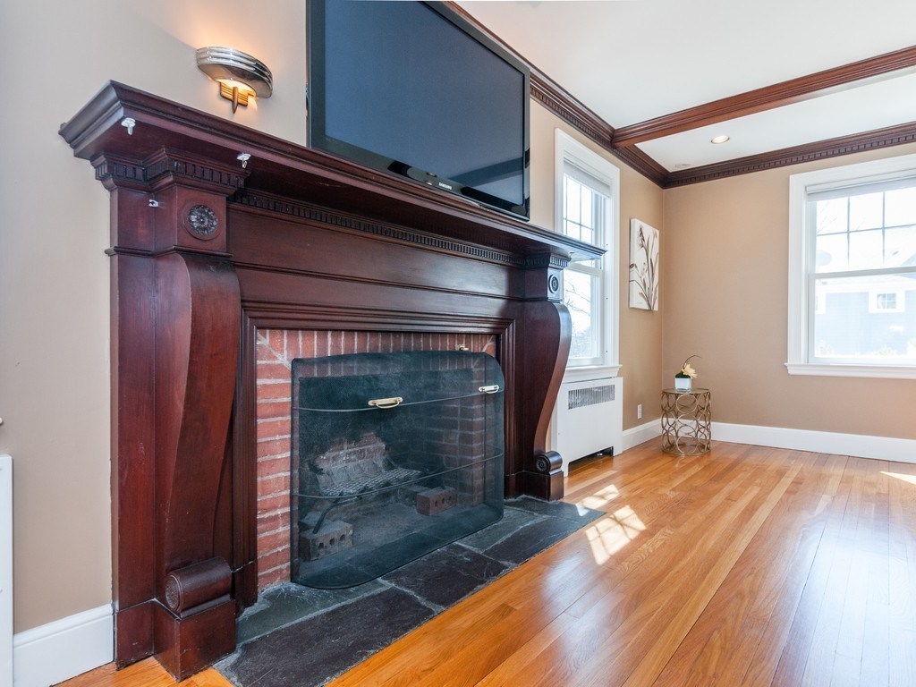 20 Intervale Road Brookline, MA 02467 - Photo 10 of 29