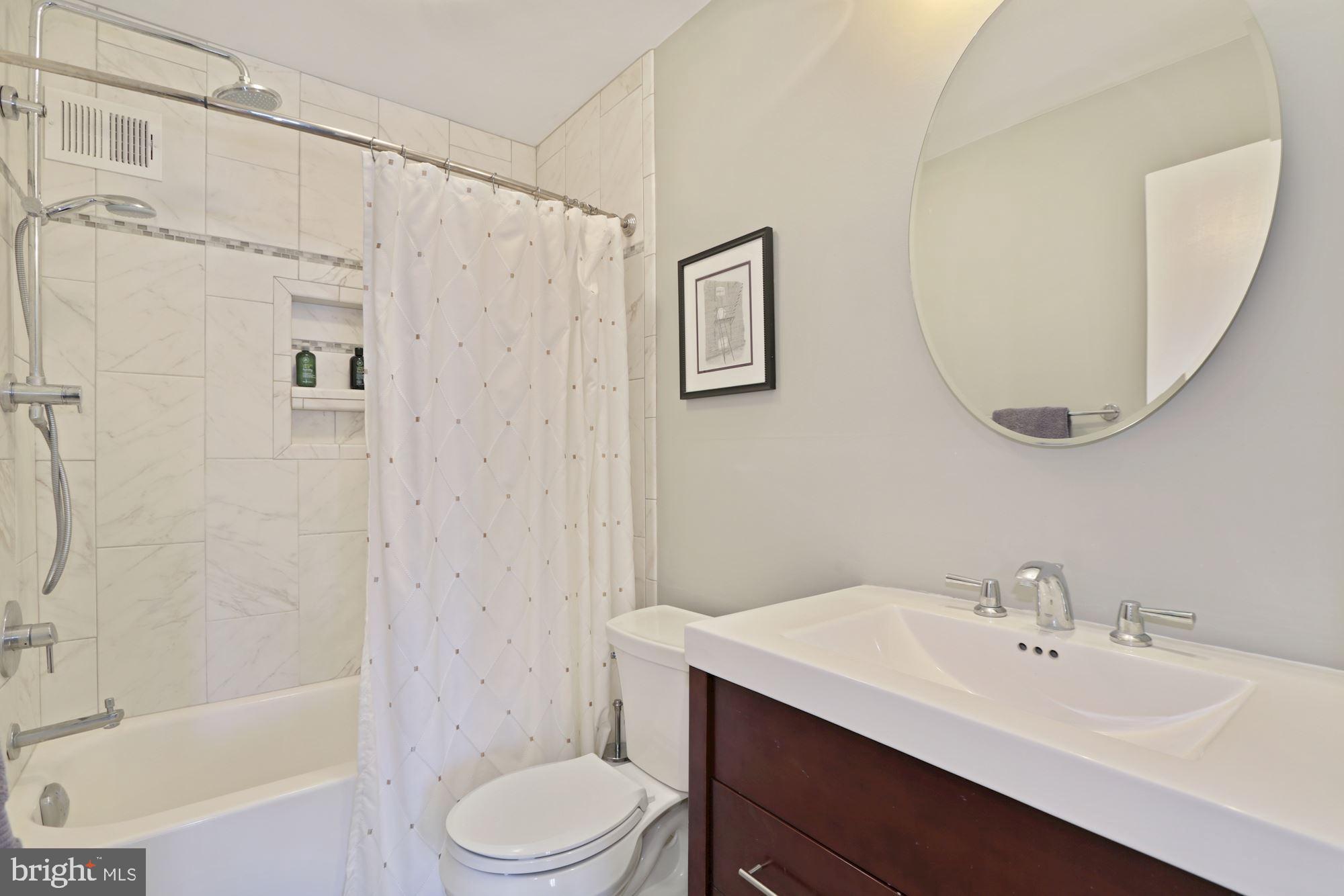9607 Byeforde Road Kensington, MD 20895 - Photo 22 of 35 Hallway Bathroom #2
