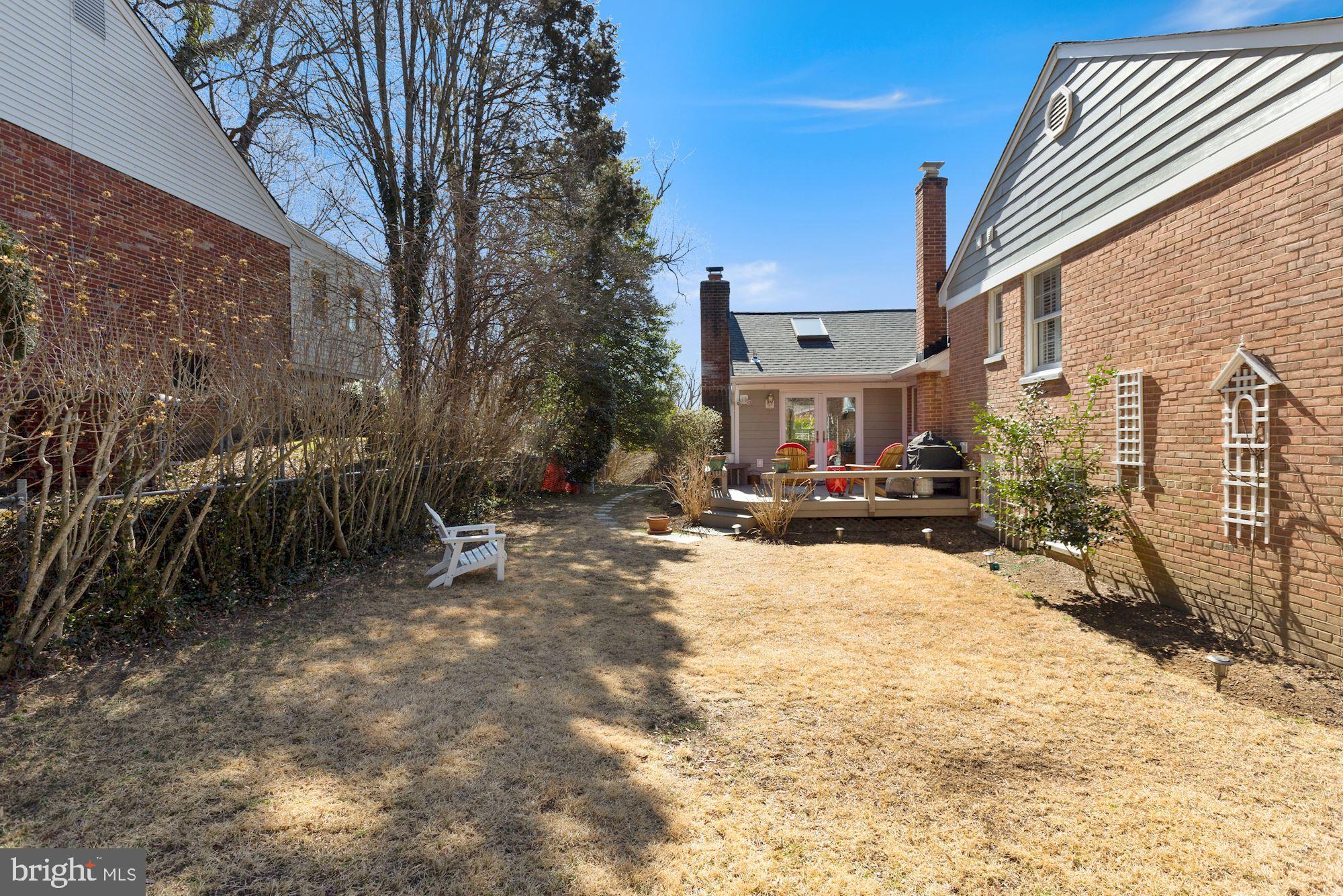 9607 Byeforde Road Kensington, MD 20895 - Photo 28 of 35 Fenced in YardRear Elevation/Yard