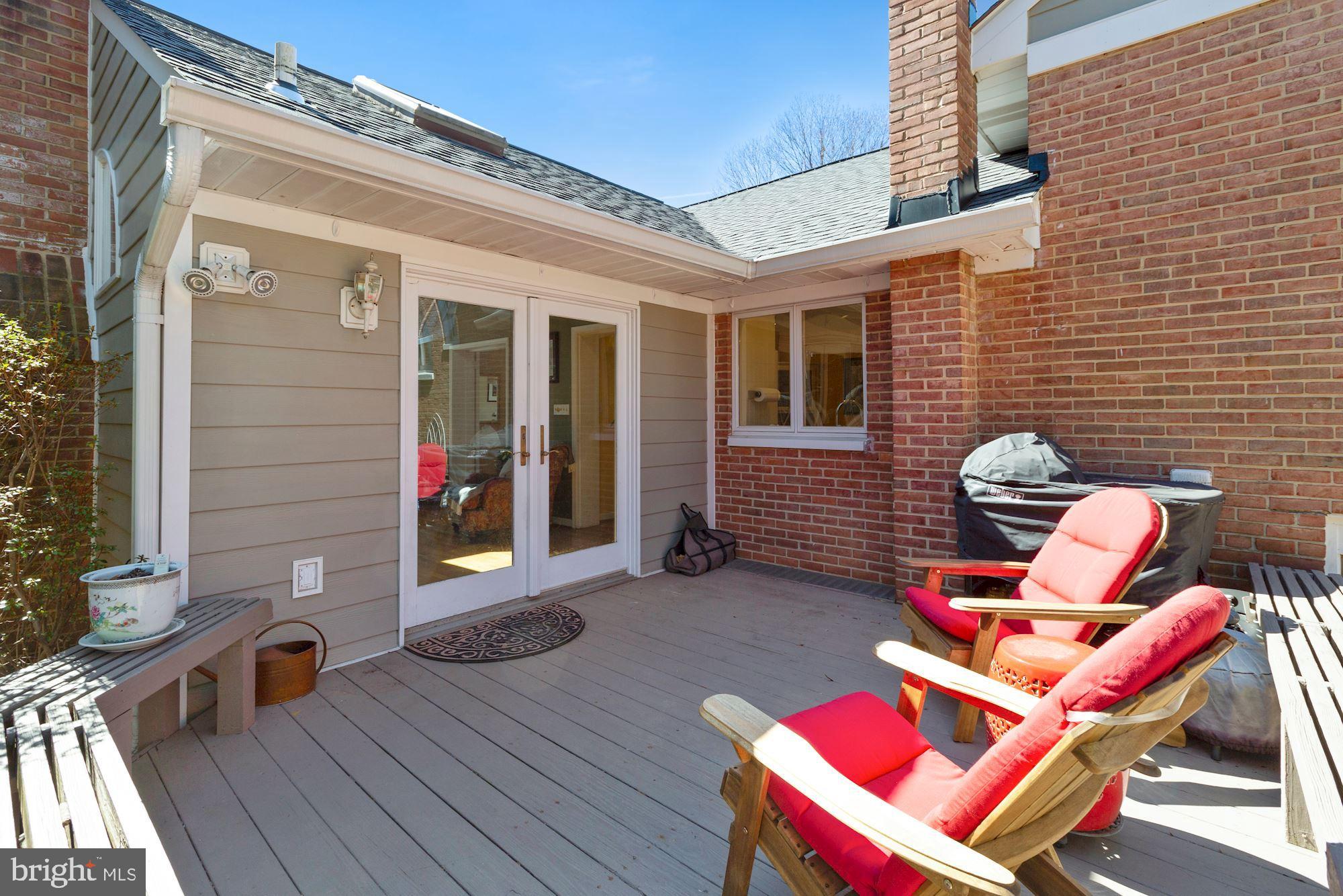 9607 Byeforde Road Kensington, MD 20895 - Photo 32 of 35 Deck