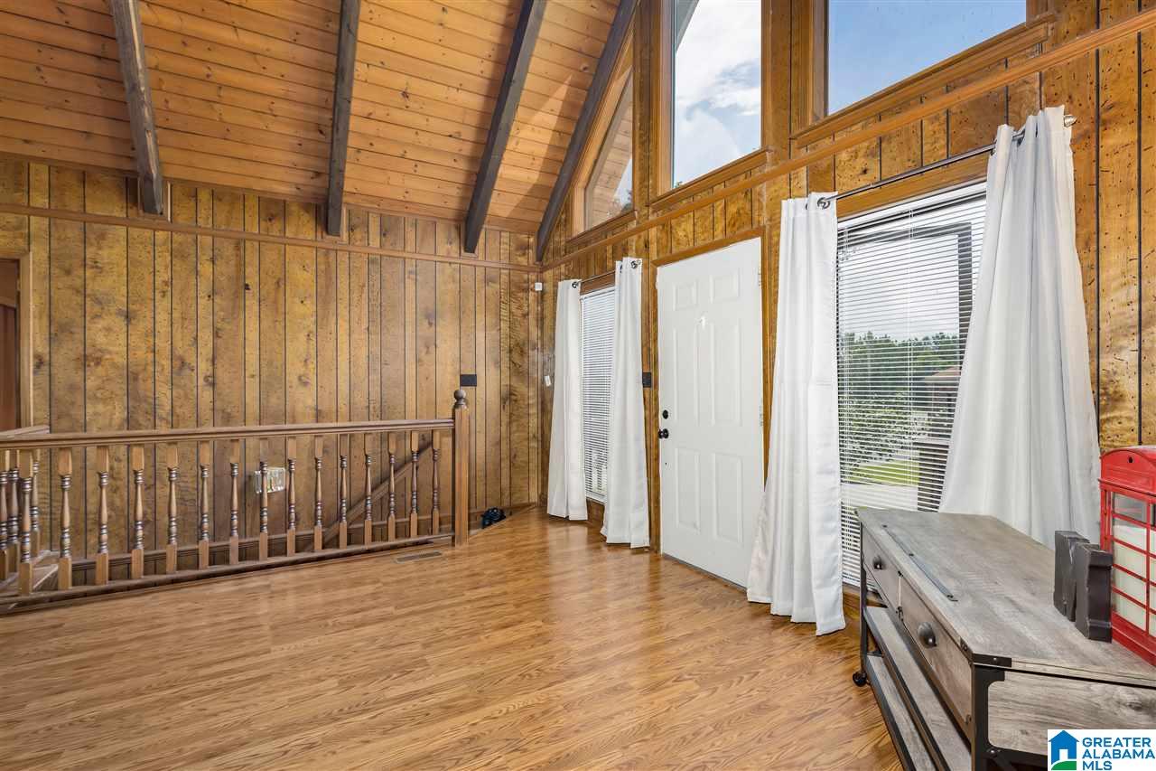 805 Round Hill Road Pelham, AL 35124 - Photo 4 of 29
