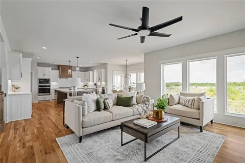 $667,000 | 25010 West 142nd Street, Olathe, KS 66061