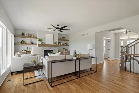 $667,000 | 25010 West 142nd Street, Olathe, KS 66061