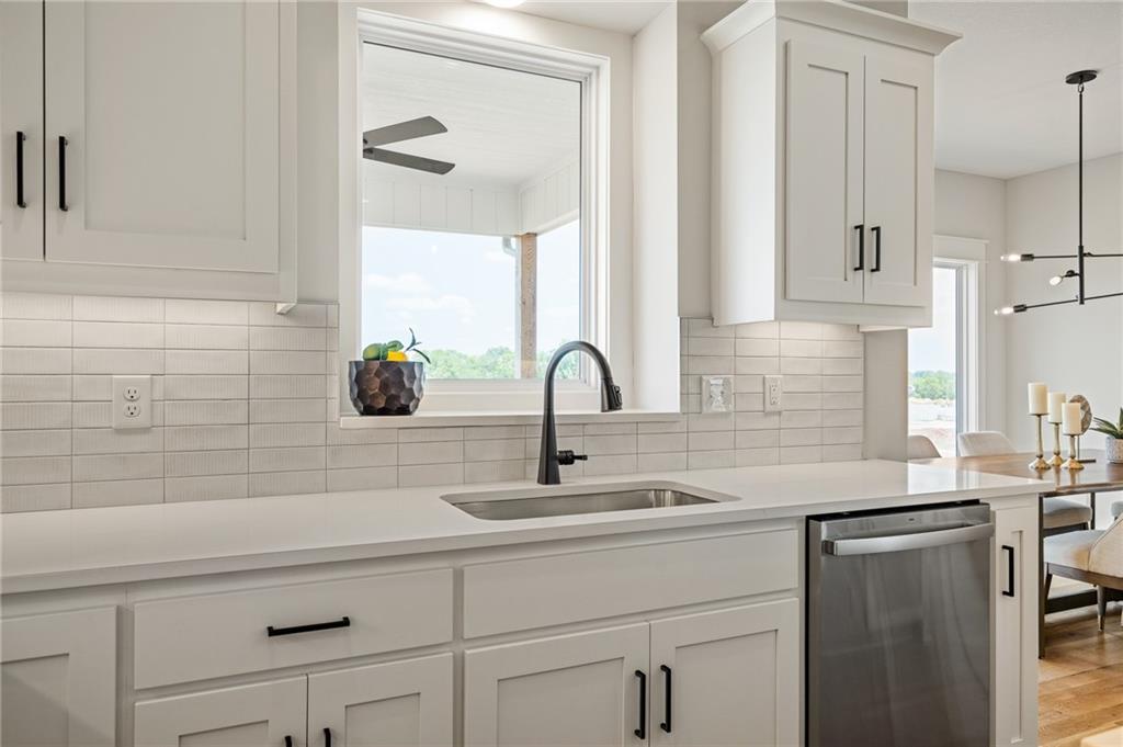 25010 West 142nd Street Olathe, KS 66061 - Photo 19 of 47