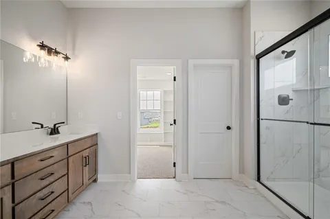 $667,000 | 25010 West 142nd Street, Olathe, KS 66061