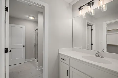 $667,000 | 25010 West 142nd Street, Olathe, KS 66061