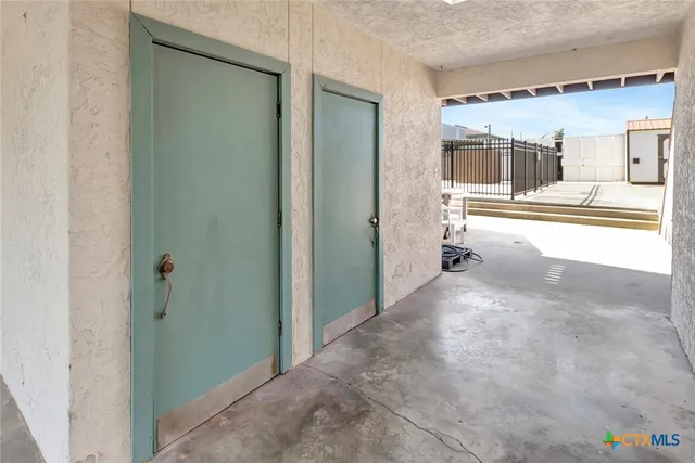 $320,000 | 22 Pirates Cove Port, Port O'Connor, TX 77982