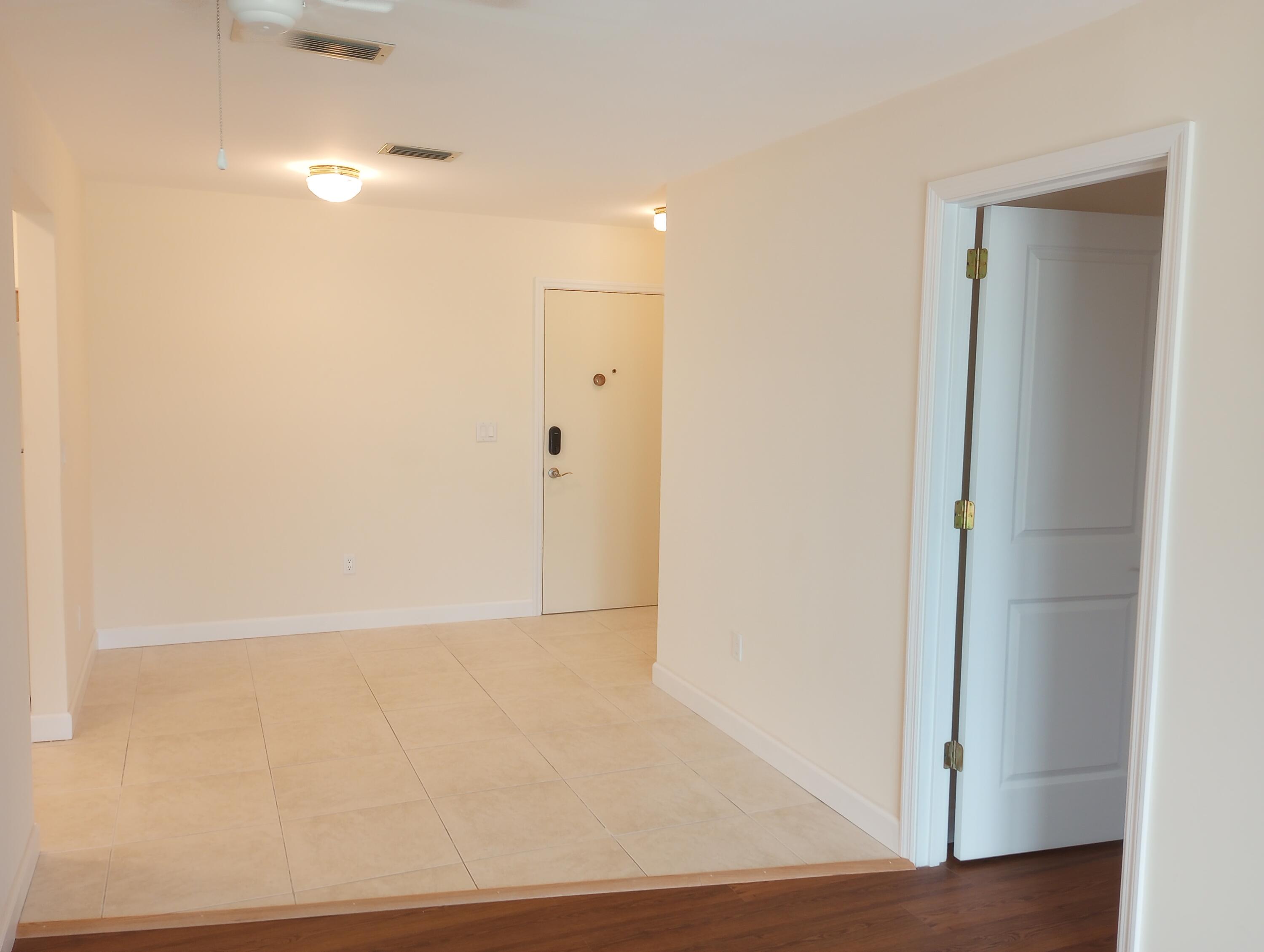 950 South Kanner Highway, Unit A21 Stuart, FL 34994 - Photo 7 of 24 a view of an empty room