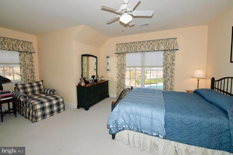 1221 Towlston Road McLean, VA 22102 - Photo 19 of 30 Bedroom #3