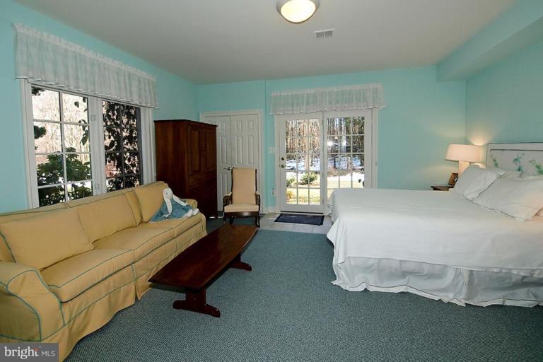 1221 Towlston Road McLean, VA 22102 - Photo 27 of 30 Bedroom #5