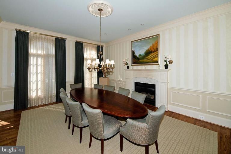 1221 Towlston Road McLean, VA 22102 - Photo 5 of 30 Dining Room