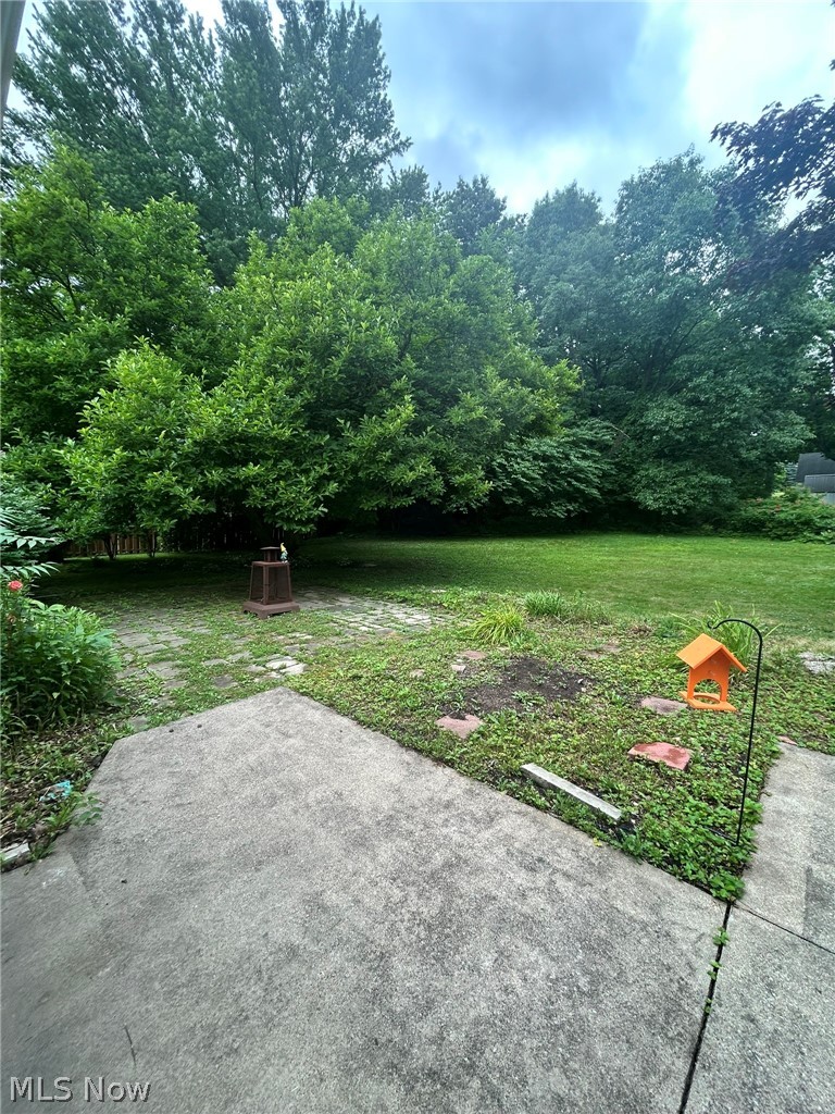 2569 Johnny Cake Road Southeast Warren, OH 44484 - Photo 6 of 39