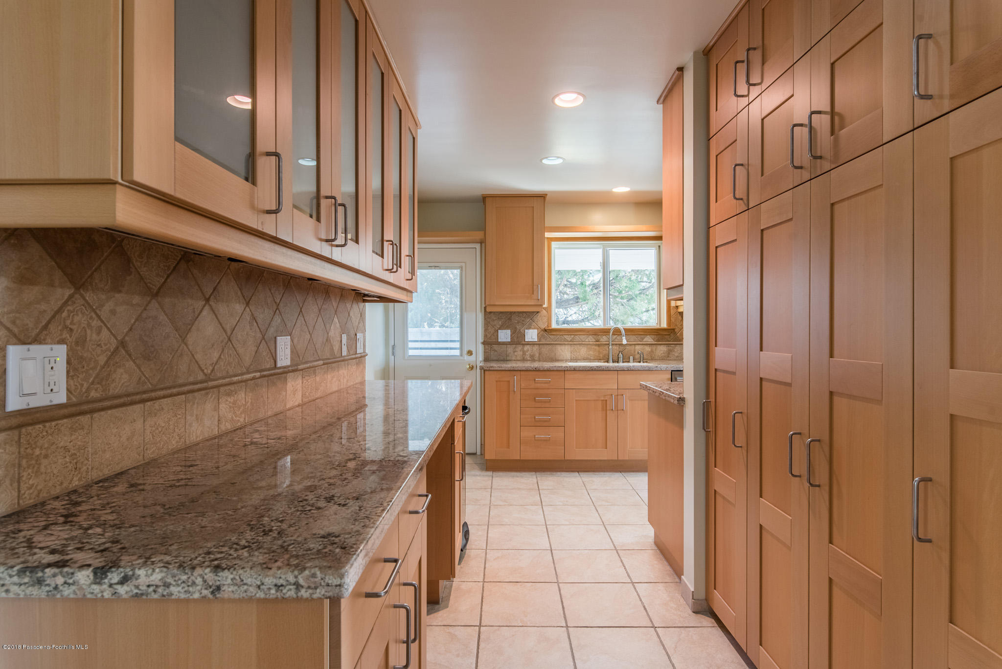 7135 Samoa Place Tujunga, CA 91042 - Photo 13 of 33 snaplistla_13