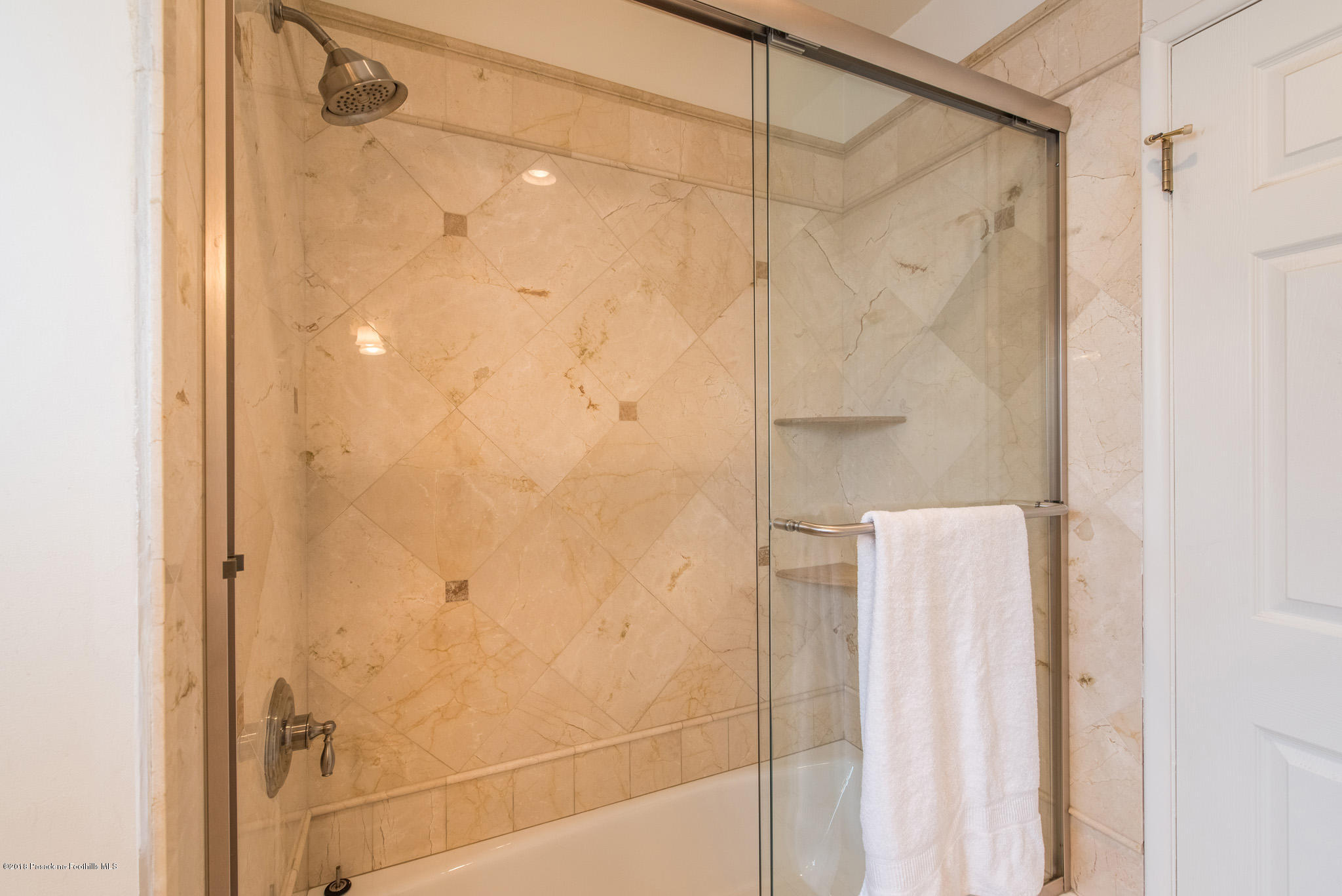 7135 Samoa Place Tujunga, CA 91042 - Photo 26 of 33 snaplistla_28