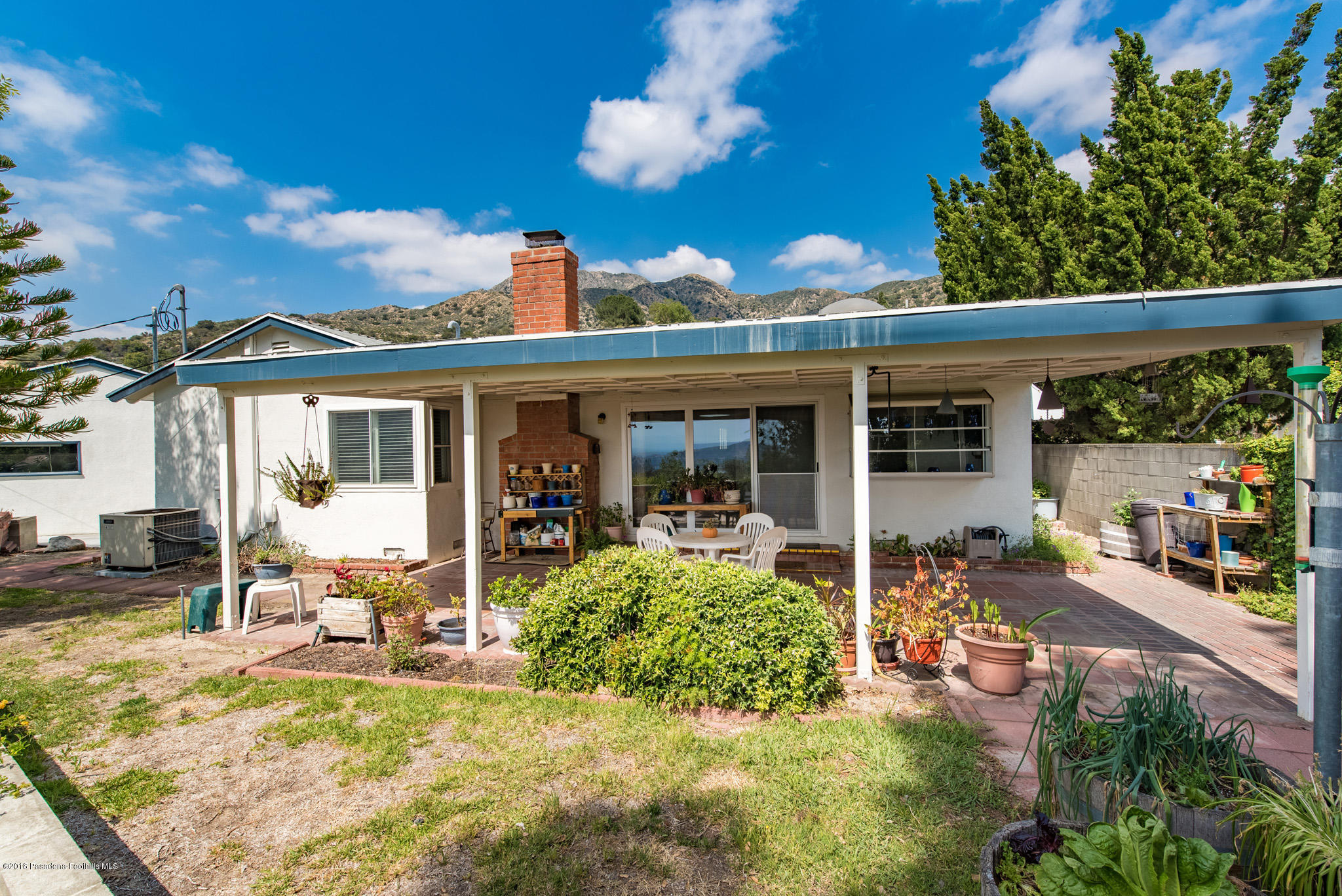 7135 Samoa Place Tujunga, CA 91042 - Photo 30 of 33 snaplistla_32
