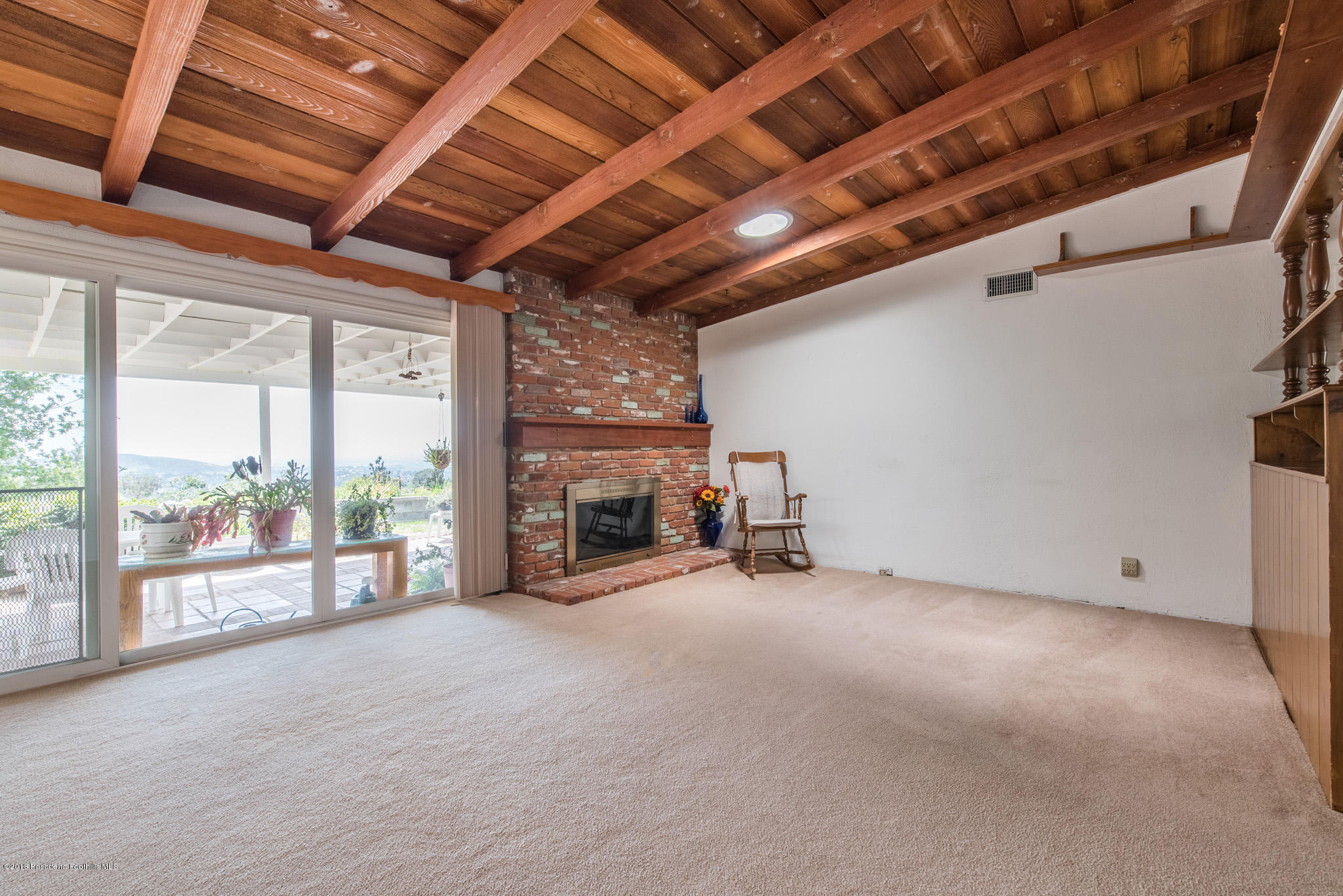 7135 Samoa Place Tujunga, CA 91042 - Photo 7 of 33 snaplistla_07