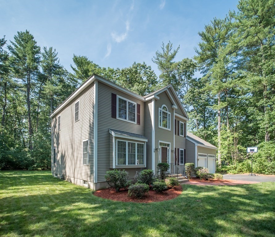 48 B Parkerville Road Chelmsford, MA 01824 - Photo 3 of 9 Gallery Image 3