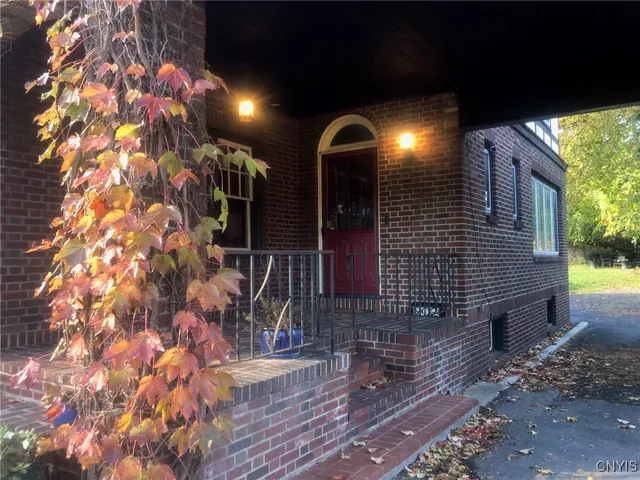 $395,000 | 13 Brattle Road, Syracuse, NY 13203