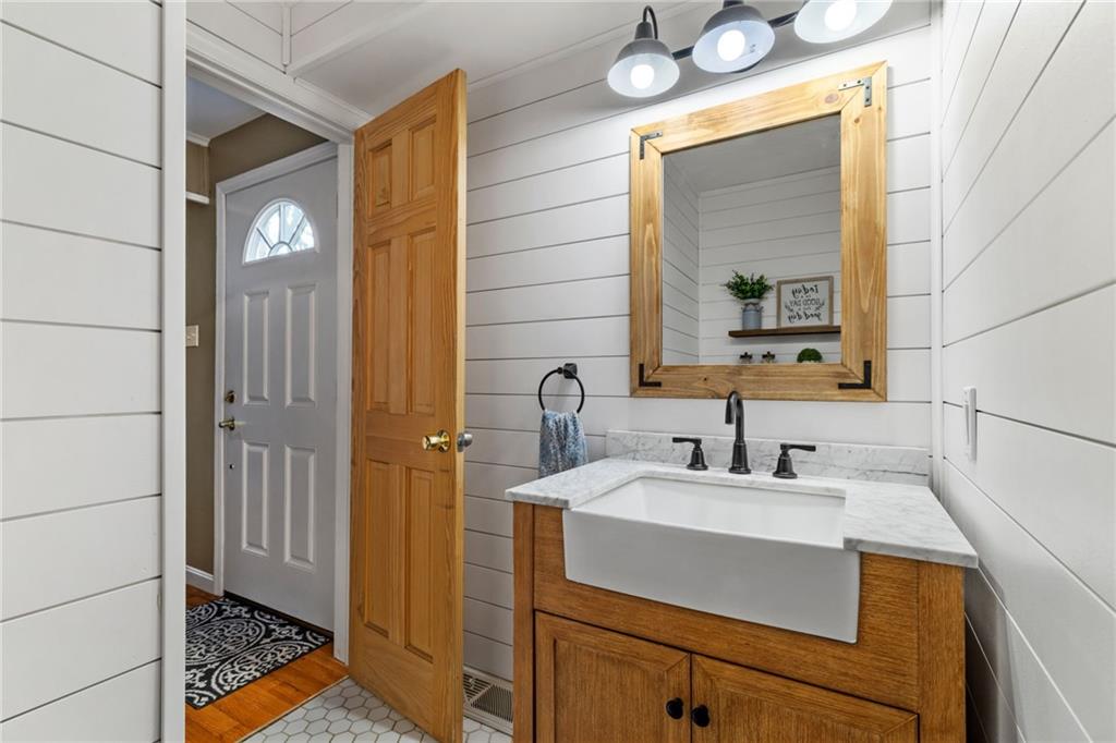 101 Hamtom Road Eighty Four, PA 15330 - Photo 21 of 50