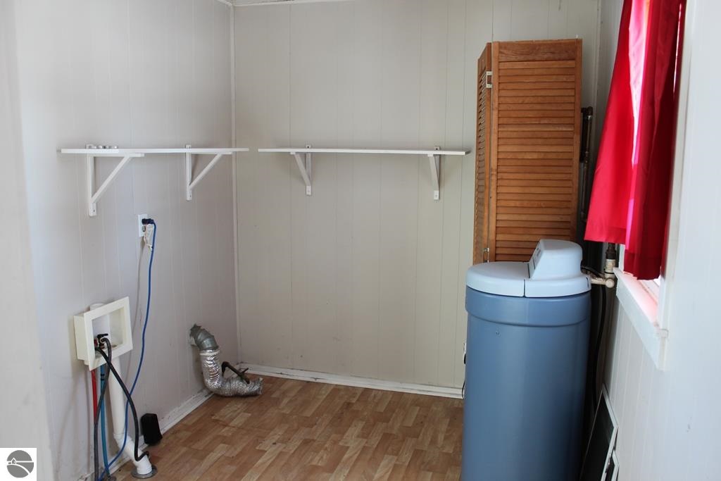 949 East Remus Road Mount Pleasant, MI 48858 - Photo 9 of 16 1795320-8.JPG