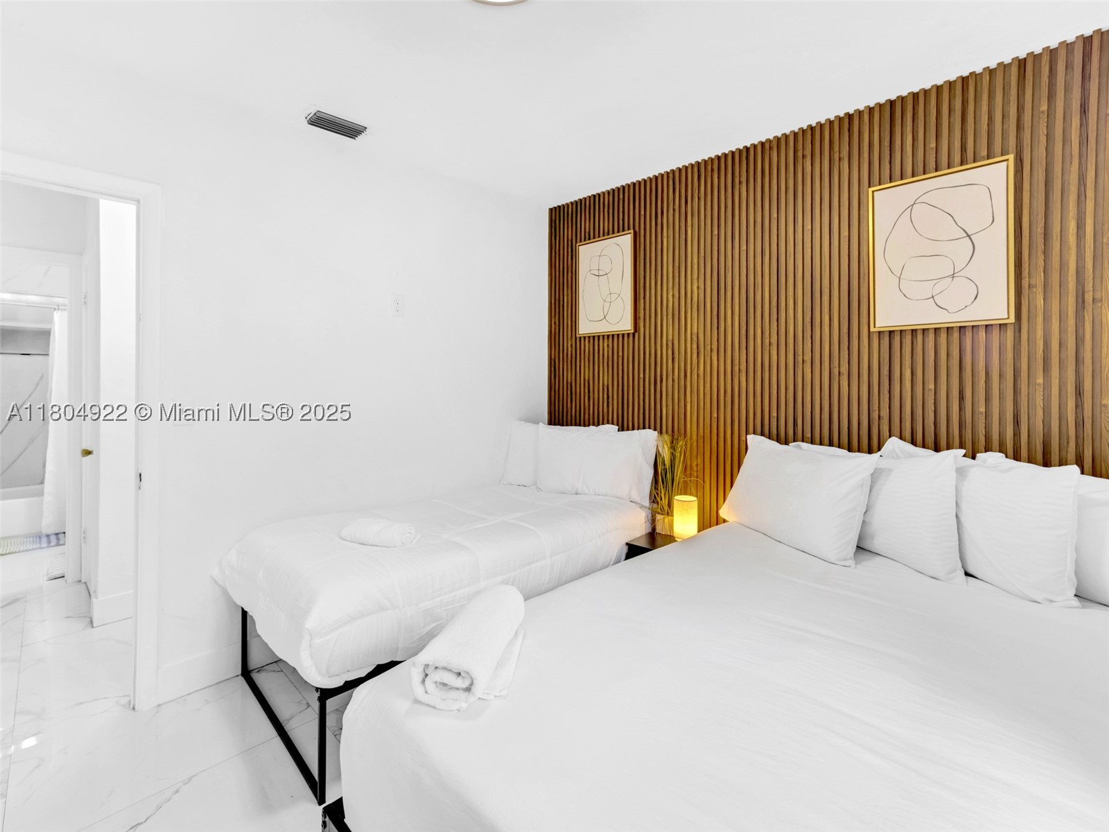 421 West Pembroke Road Hallandale, FL 33009 - Photo 16 of 24 Gallery Image 16