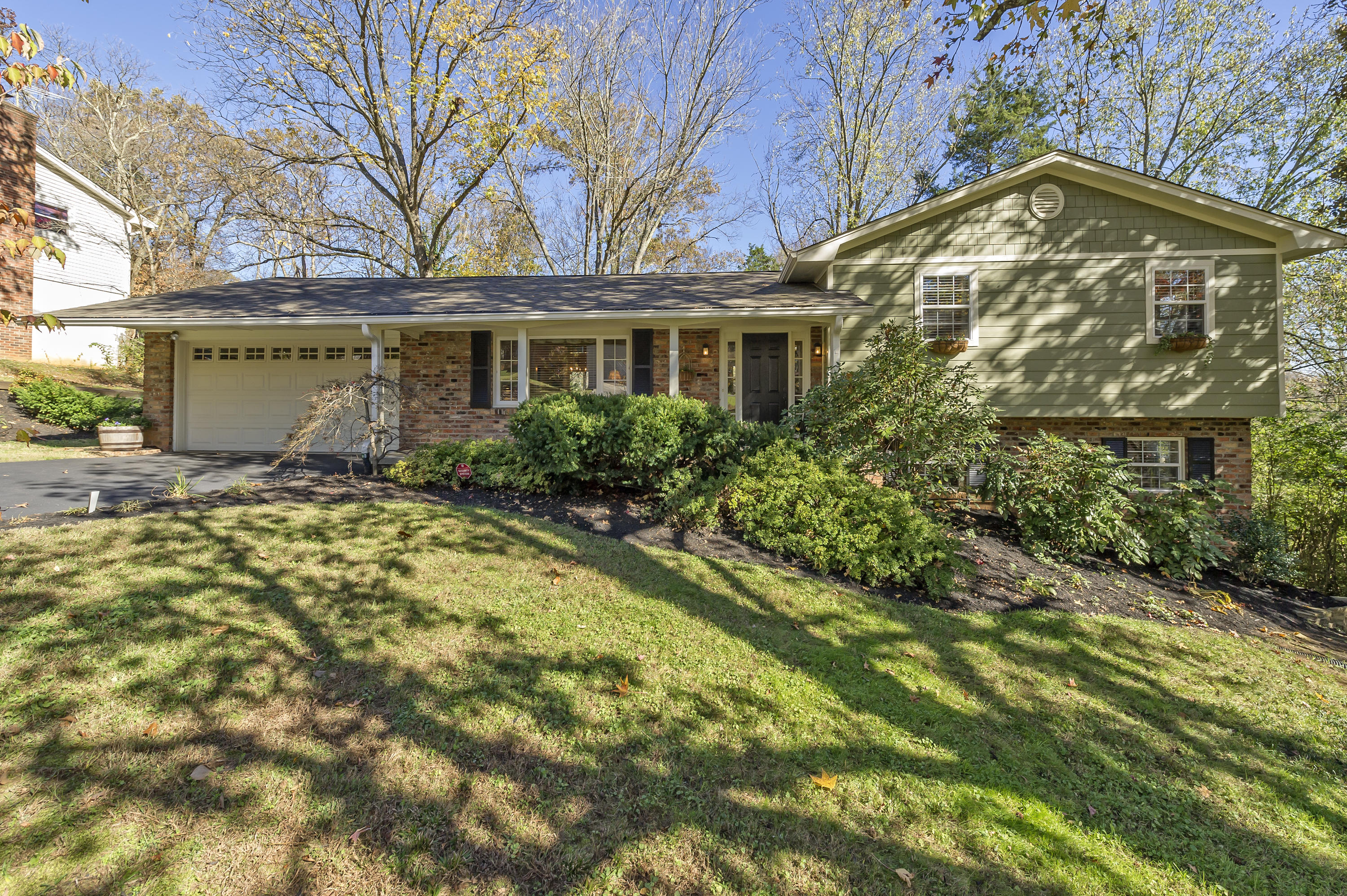 716 Noragate Road Knoxville, TN 37919 - Photo 1 of 34 Welcome Home!