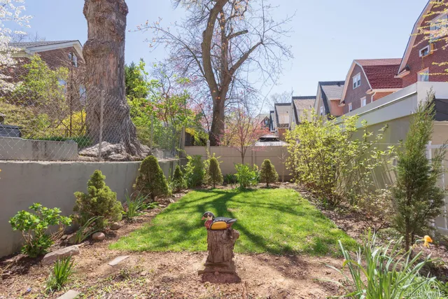 $899,900 | 360 West 262nd Street | North Riverdale