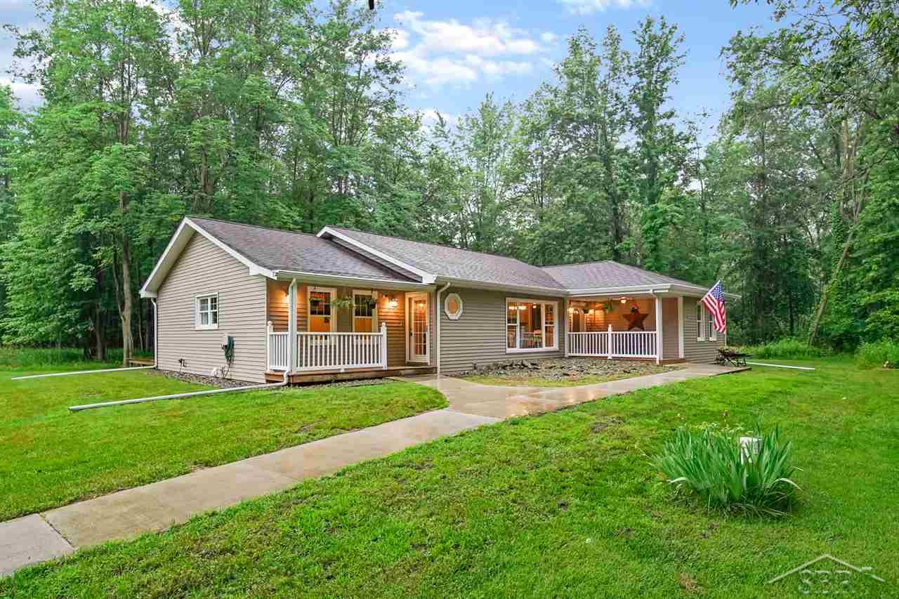 18855 Grabowski Road St. Charles, MI 48655 - Photo 3 of 39