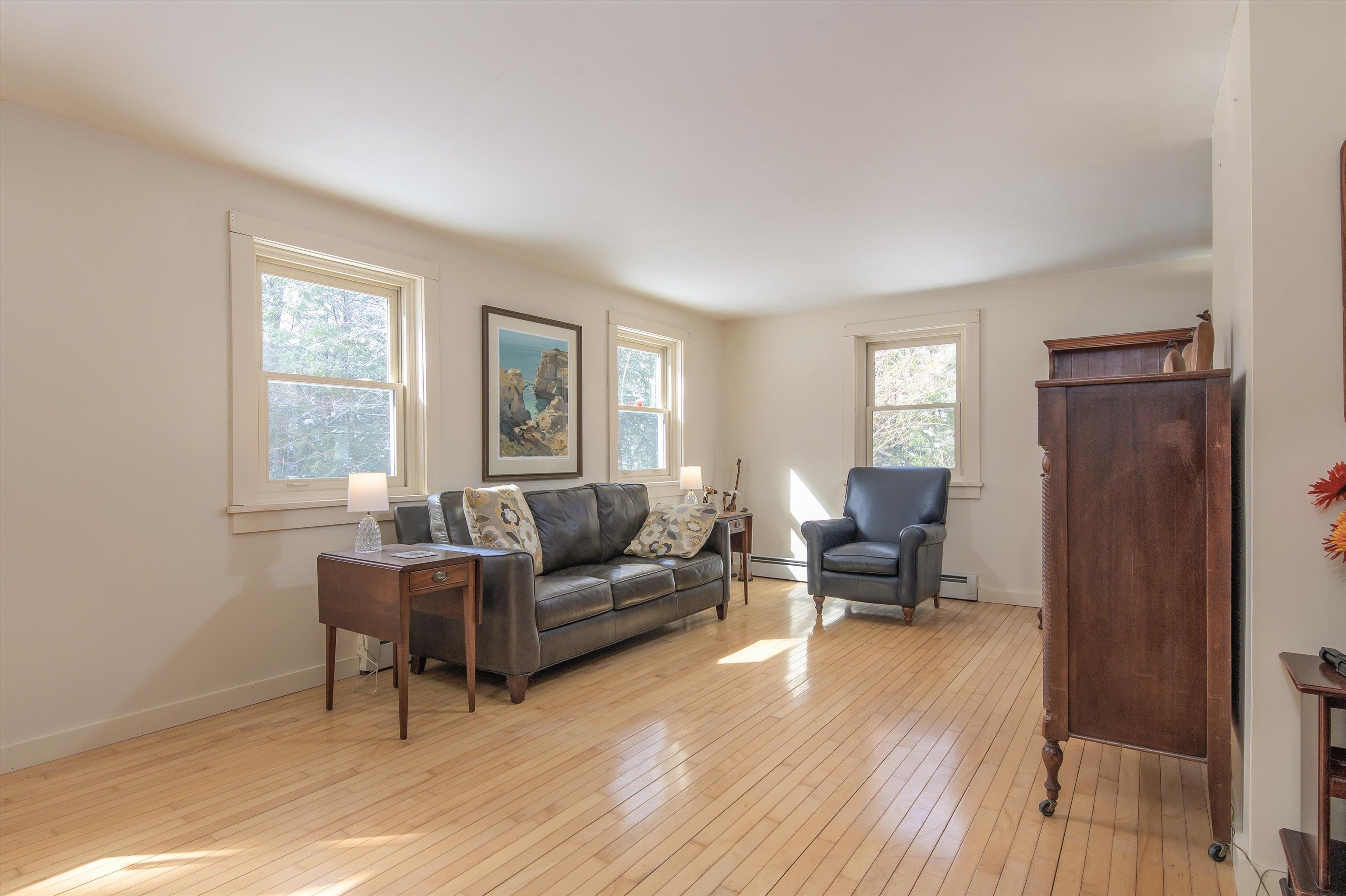 56 Lee Road Brattleboro, VT 05301 - Photo 3 of 32