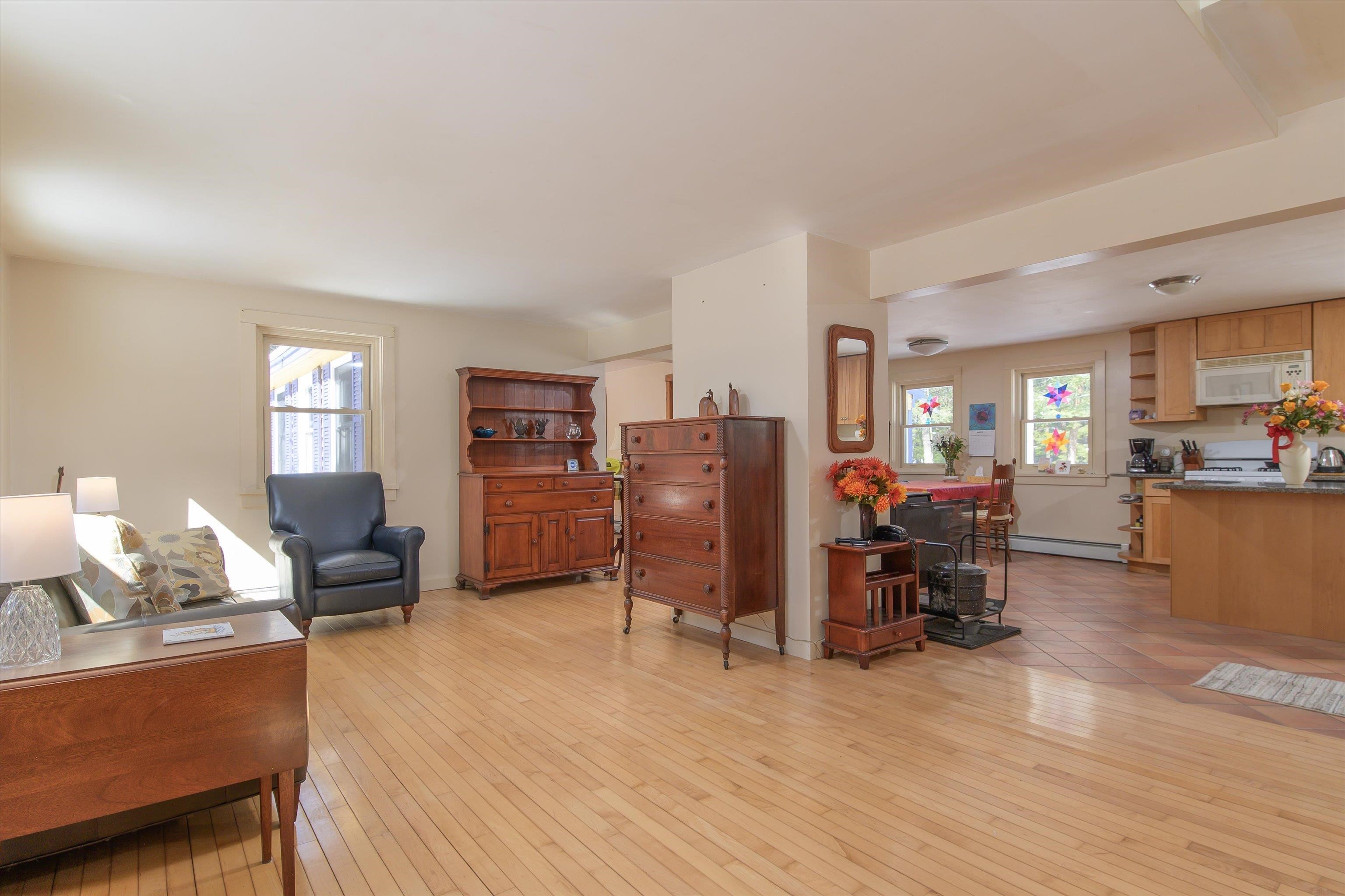 56 Lee Road Brattleboro, VT 05301 - Photo 6 of 32