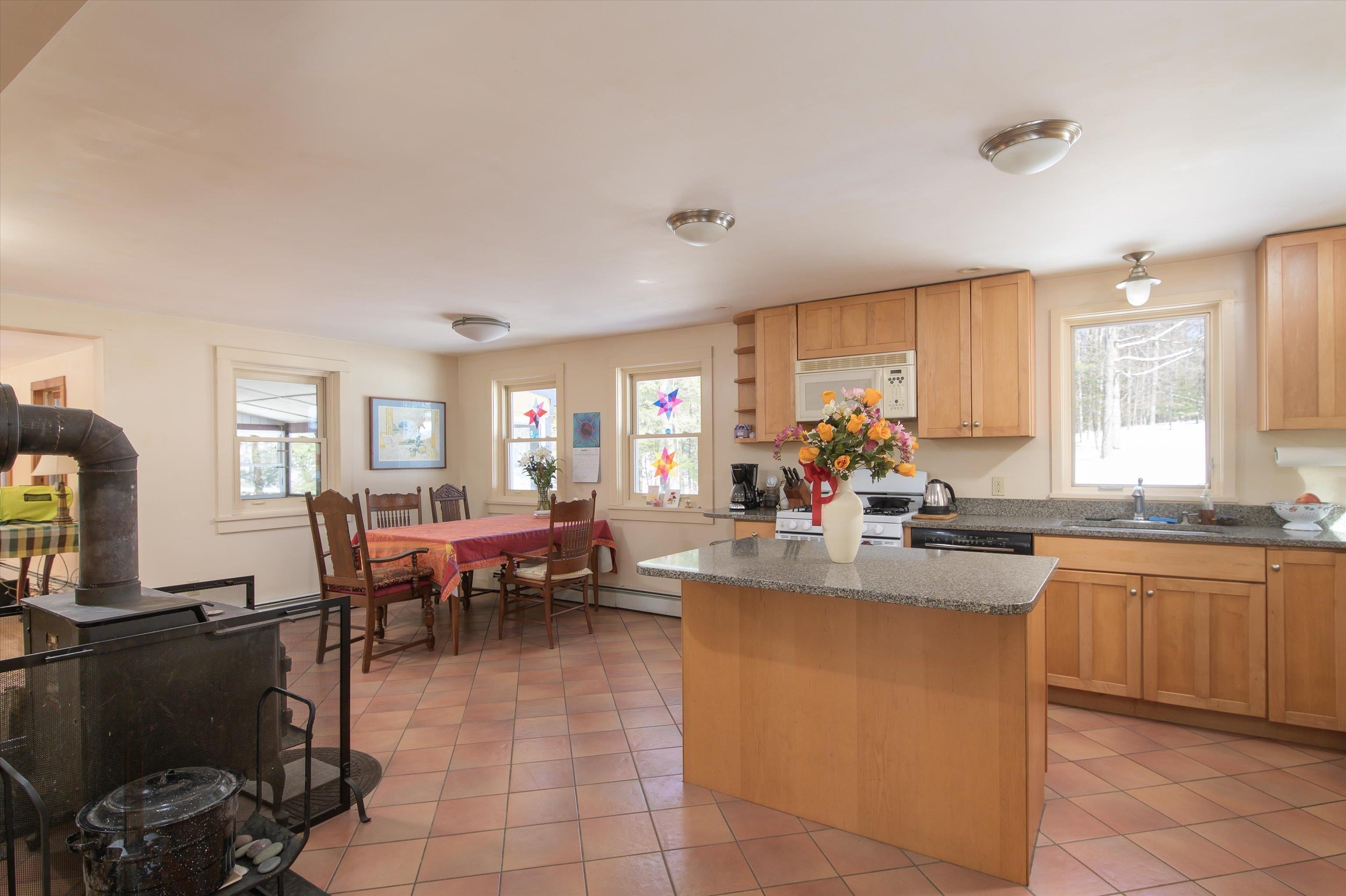 56 Lee Road Brattleboro, VT 05301 - Photo 7 of 32