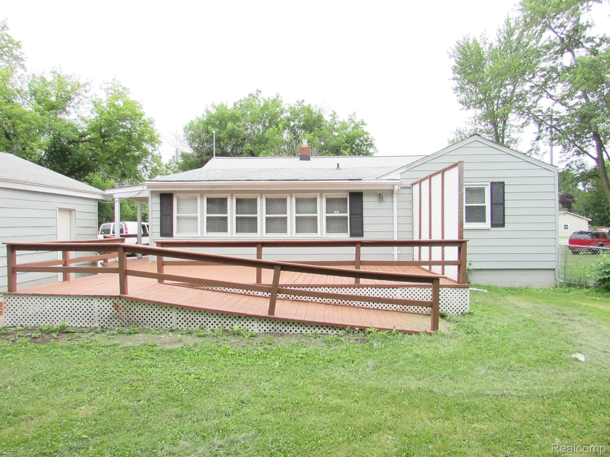 2003 Belsay Road Burton, MI 48519 - Photo 8 of 47 Gallery Image 8