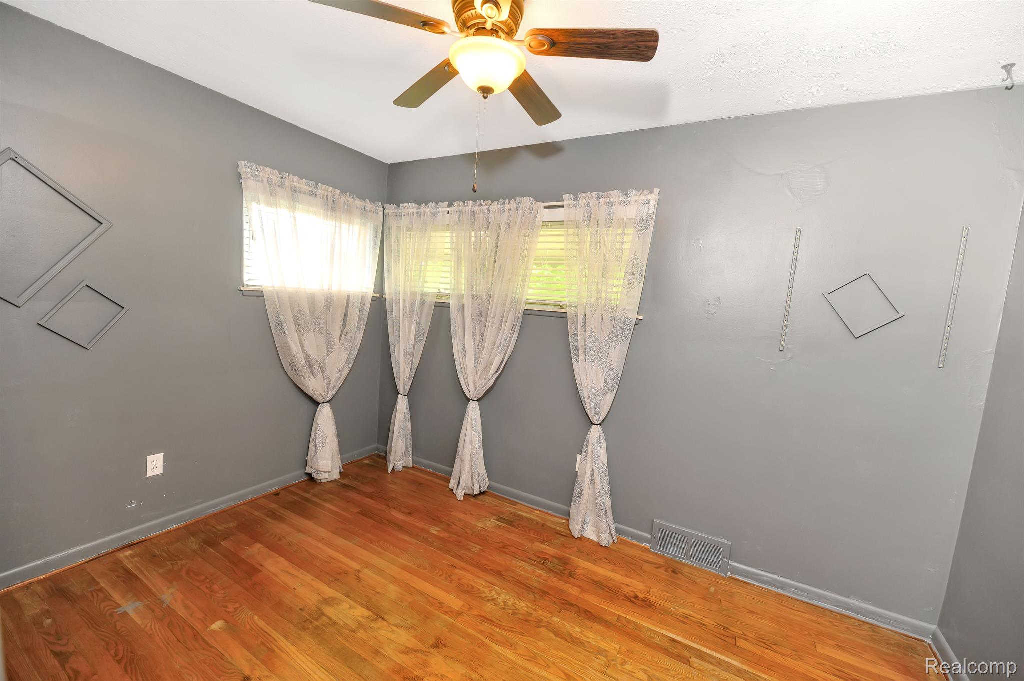 17202 Inkster Road Redford, MI 48240 - Photo 18 of 24