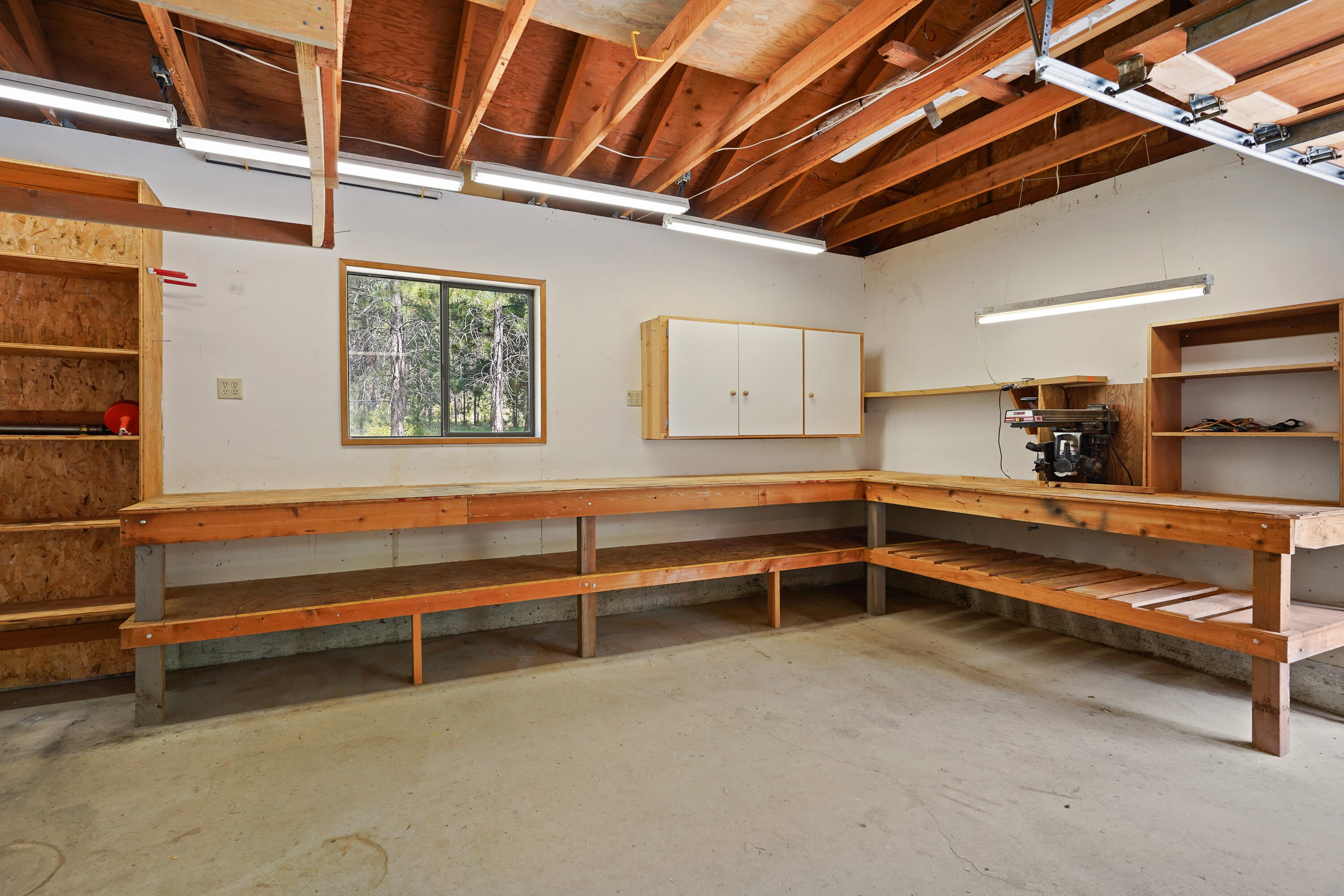 56838 Spring River Drive Bend, OR 97707 - Photo 50 of 52 DSC02027